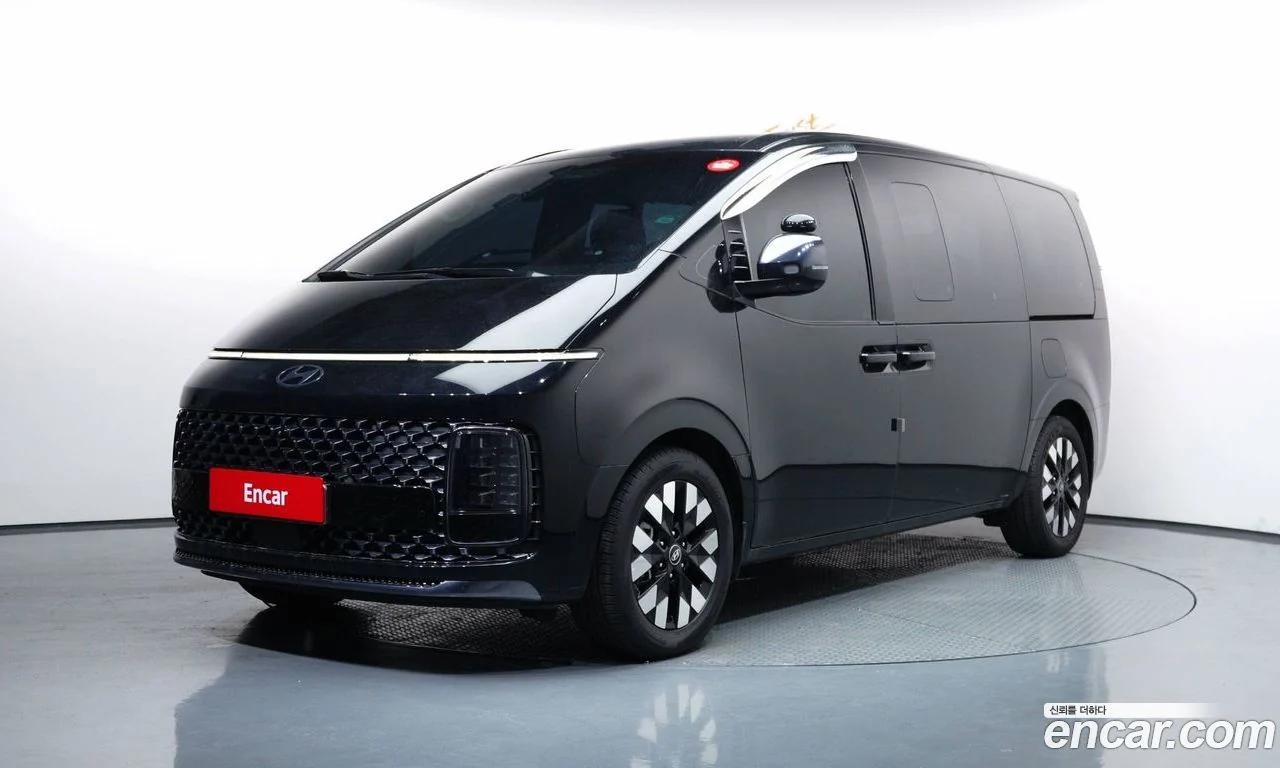 Staria 1.6 Hybrid Lounge 7座 Mobility