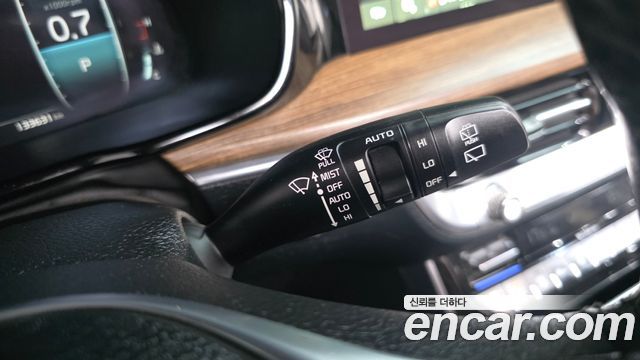 起亚 Kia 新款霸锐 柴油 3.0 4WD 7座 Masters版