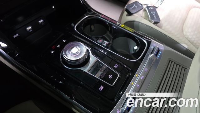 起亚 Kia 第四代嘉华 汽油 7座 高顶豪华版 Signature旗舰版